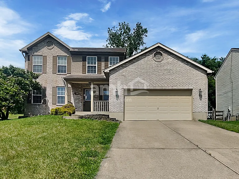 8420 Stratford Ct — Photo 1