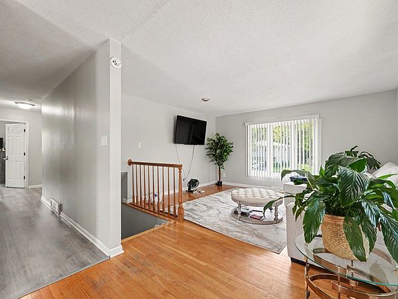 2nd image of 1404 W 63rd Ave