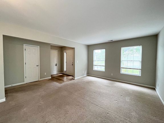4th image of 10 Red Sunset Ln
