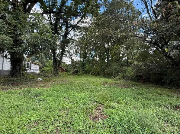 562 Saxon Ave, Spartanburg, SC 29301