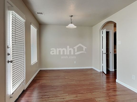 4th image of 2618 Bammelwood Dr