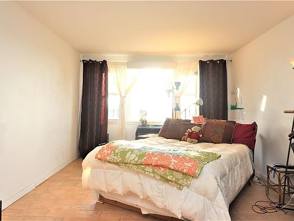 5th image of 5900 Arlington Ave APT 19P