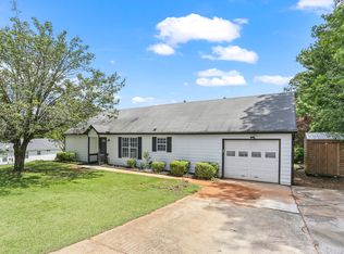 1144 Foxwood Dr, Douglasville, GA 30134