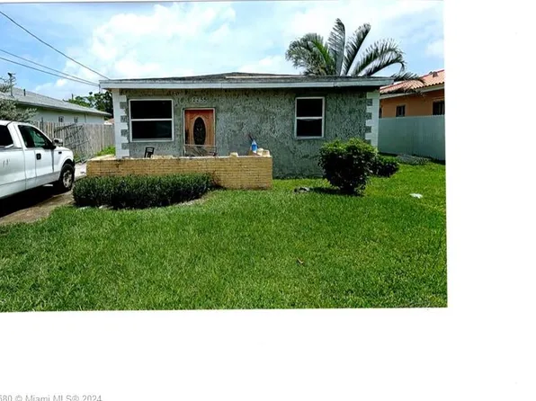 12255 SW 218th St, Miami, FL 33170