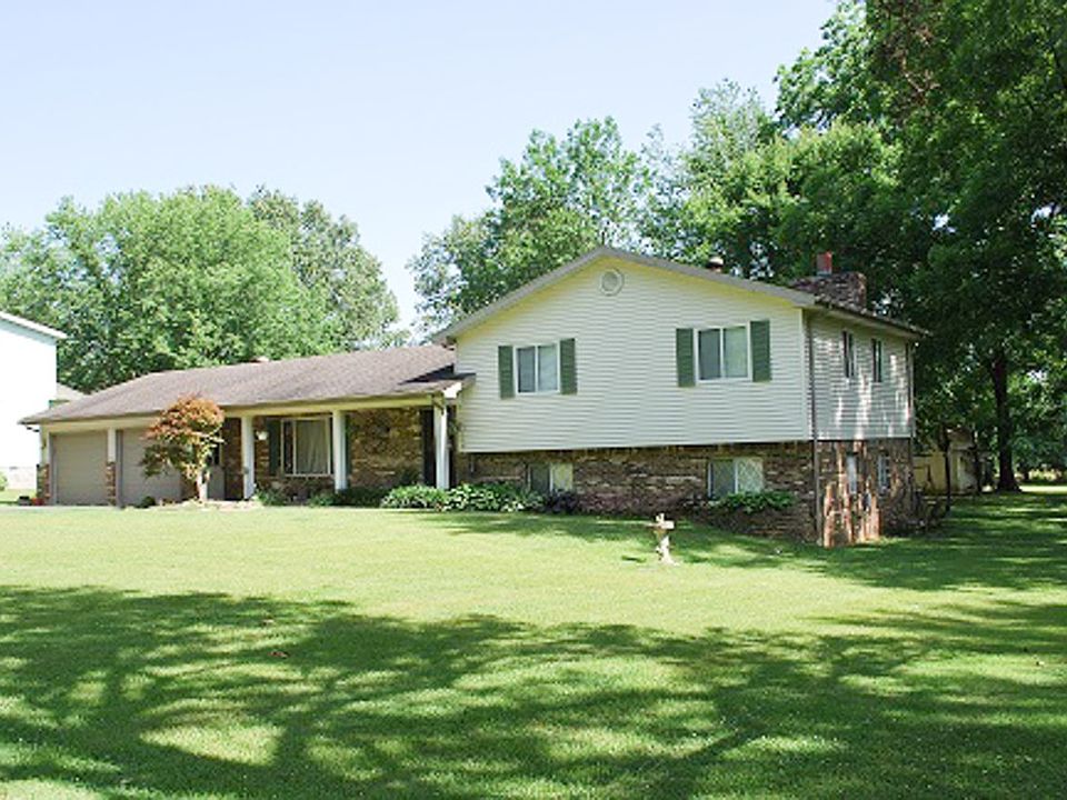 1st image of 16864 Christian Dr