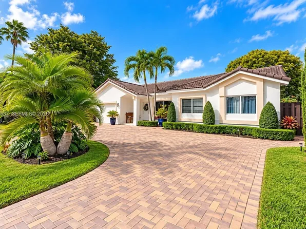 15325 SW 54th Ter, Miami, FL 33185