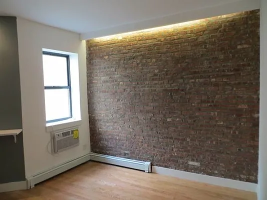 Rented by David W Realty Inc | media 27