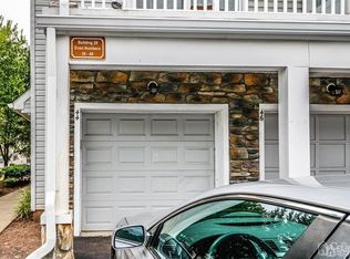 44 Prestwick Way, Edison, NJ 08820