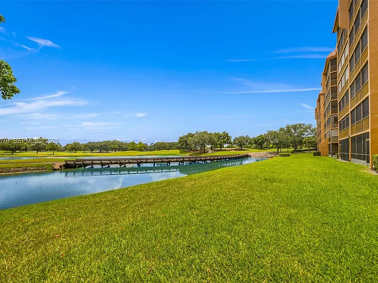 3001 W Rolling Hills Cir #610 — Photo 30
