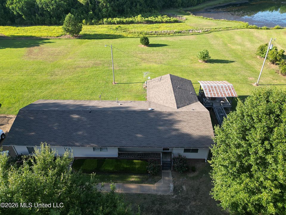 1st image of 571 Church Rd