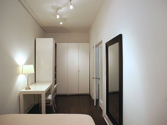 5th image of 53 E 67th St APT 4A