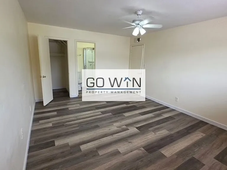 1105 E Butler Dr — Photo 3