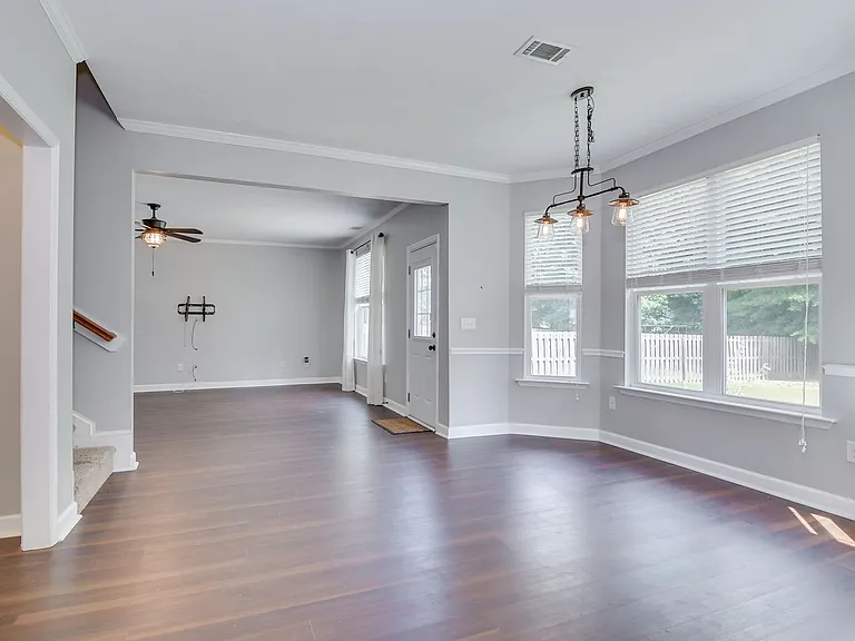 511 Sebastian Dr — Photo 19