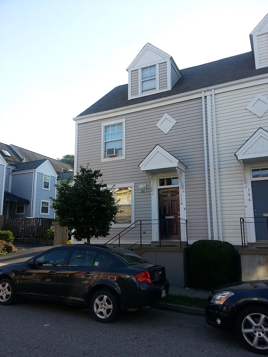 126 S 13th St photo 1