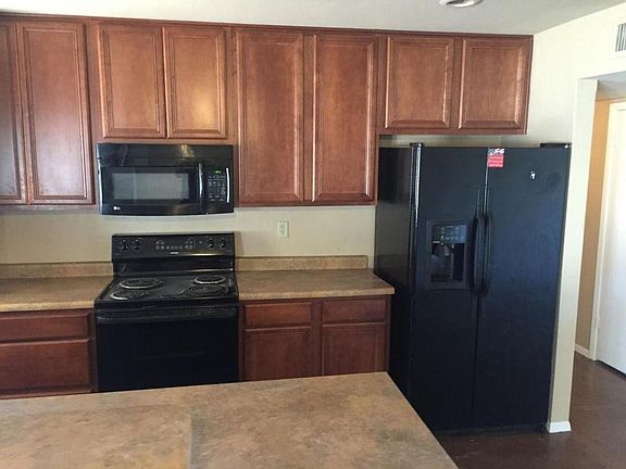 5th image of 238 E Erie Dr