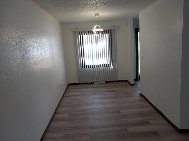 1799 Glenwood Ct — Photo 7