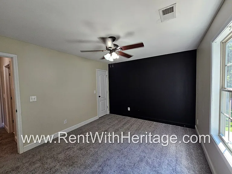 182 Saddleridge Dr — Photo 42