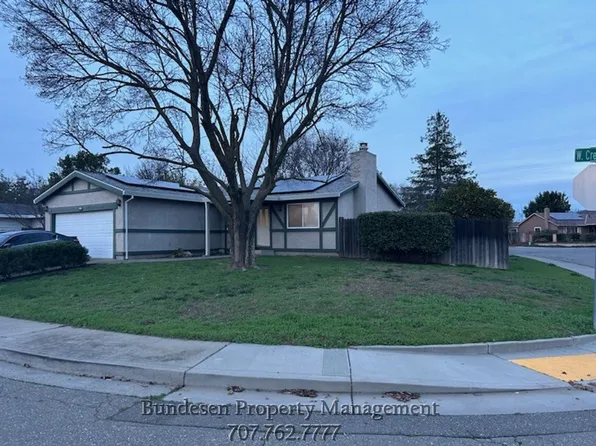 400 W Creekside Cir, Dixon, CA 95620