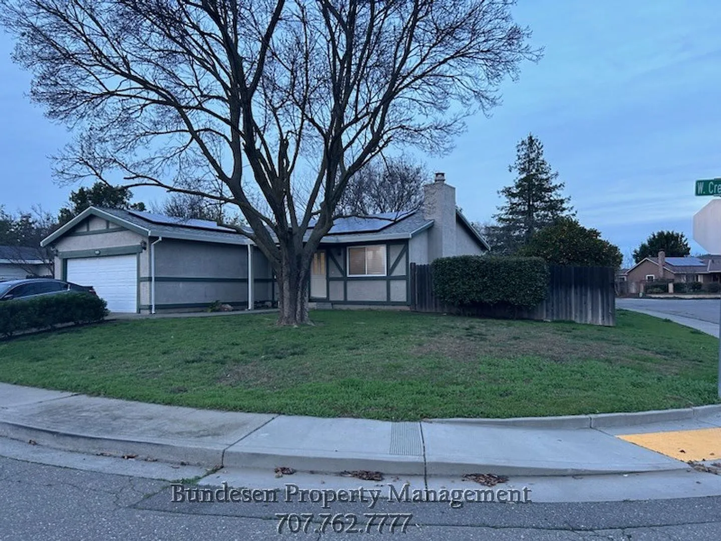 400 W Creekside Cir photo 1