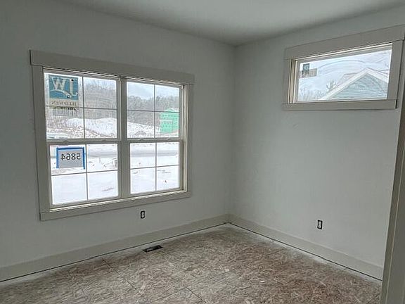 5th image of 5864 Hillbrook Ct NE