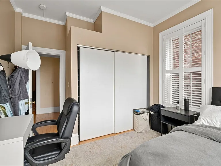 386 Commonwealth Ave #23 — Photo 16