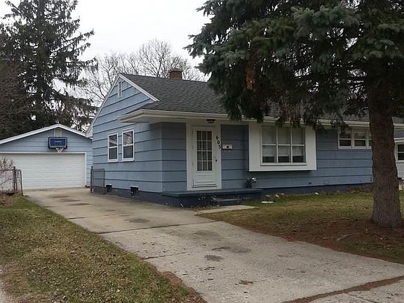 2nd image of 605 Center Dr
