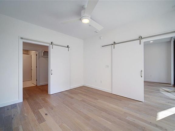5th image of 900 S 1st St #310