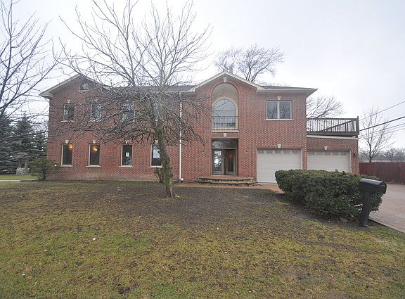2nd image of 3110 Lindenwood Ln