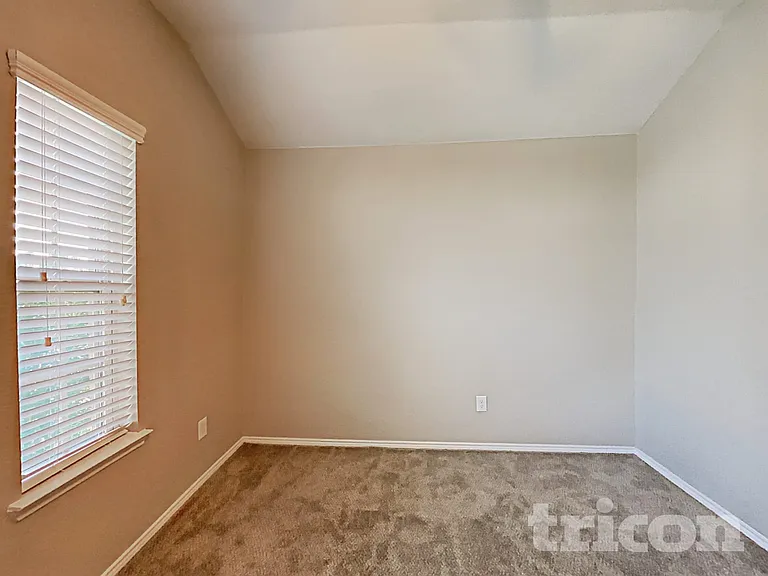 529 Cheyenne Dr — Photo 11