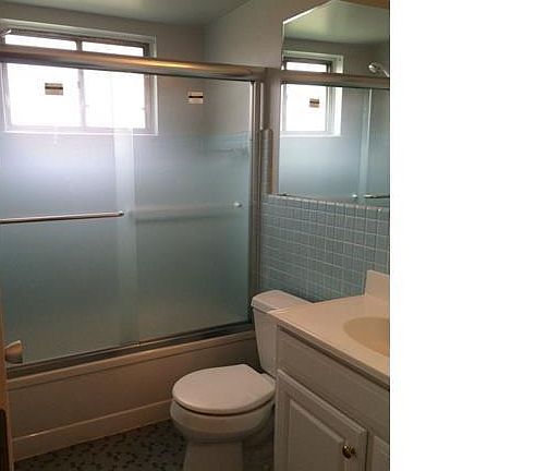 3rd image of 4910 Briarwood Ave APT 1