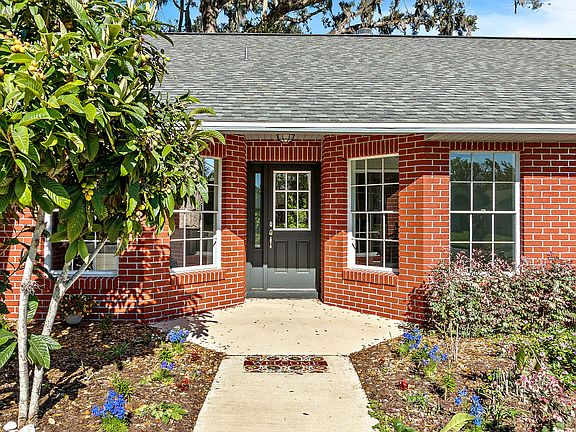 4th image of 3449 Country Manor Dr