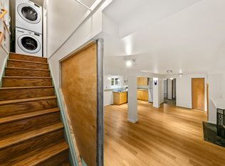 2655 8th Ave W, Seattle, WA 98119