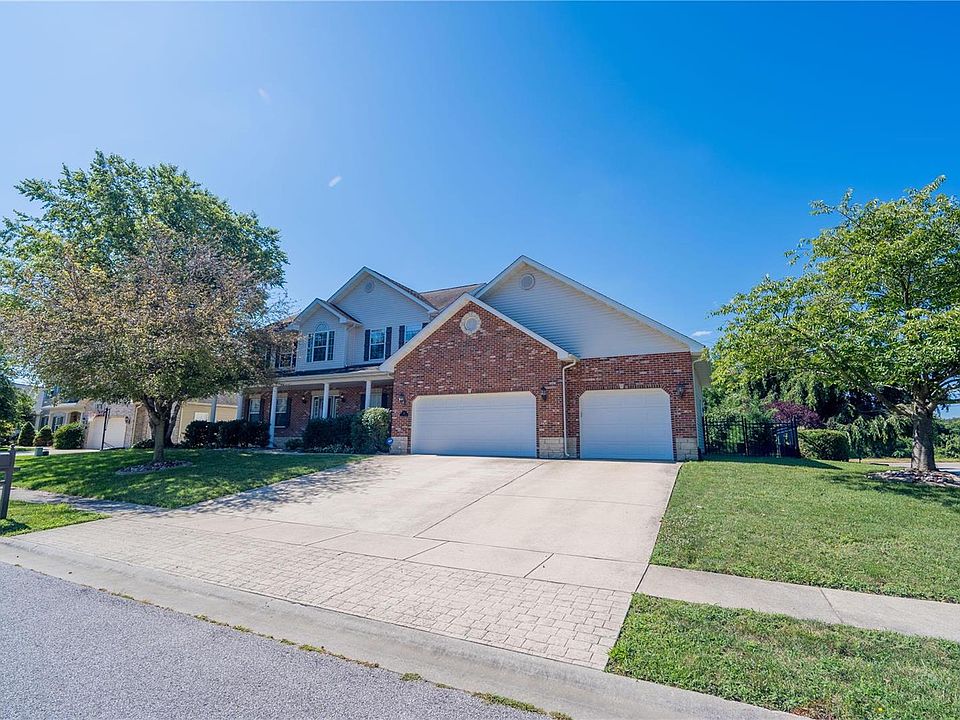 1st image of 413 Grand Orchid Dr