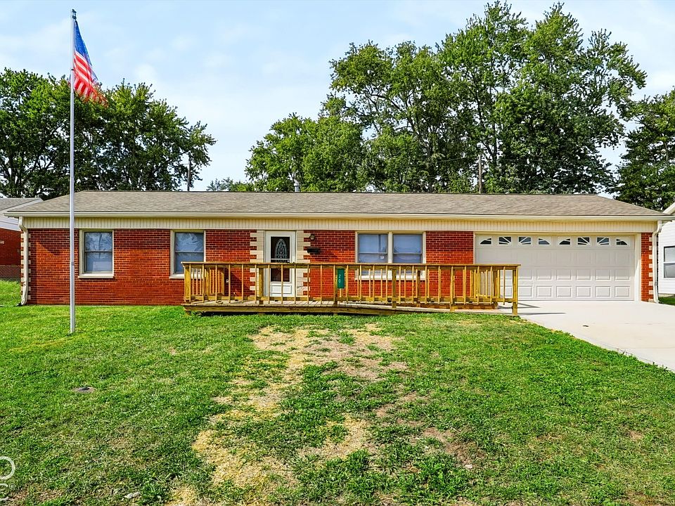 1st image of 20 Martin Dr