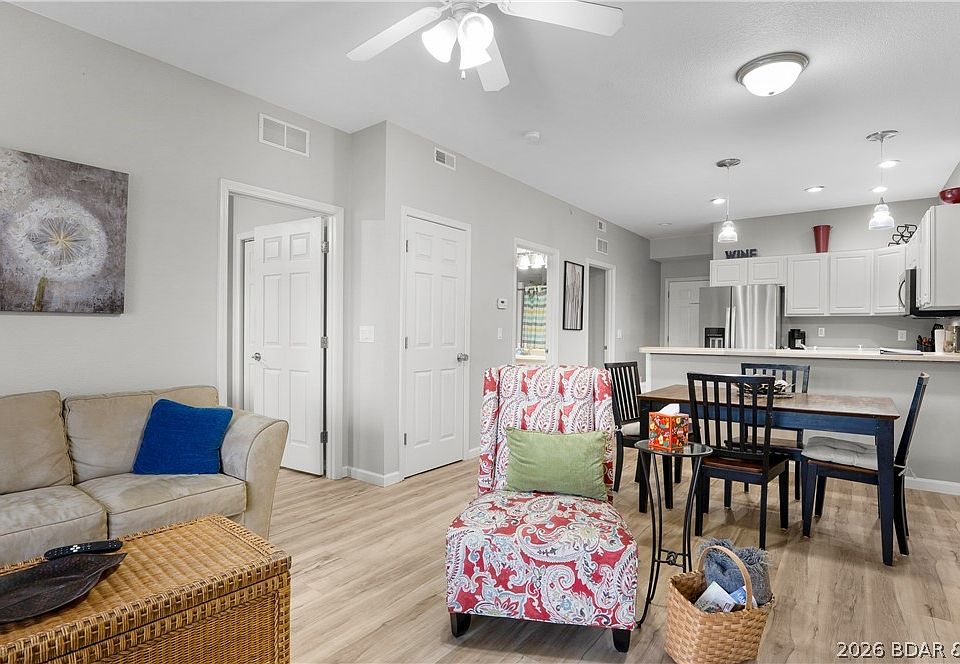 1st image of 4935 Robins Cir #233