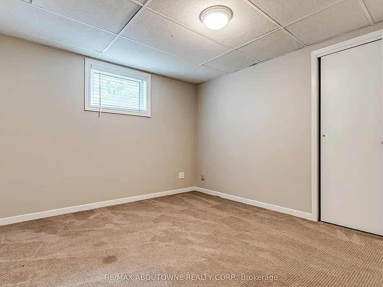 19 Friars Ct — Photo 28