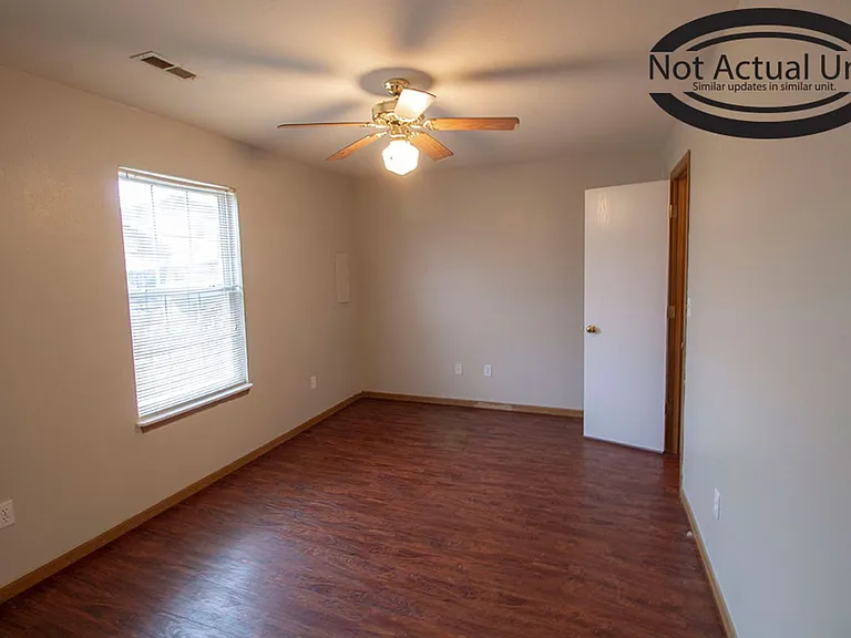 1505 Native Dancer Ct — Photo 4