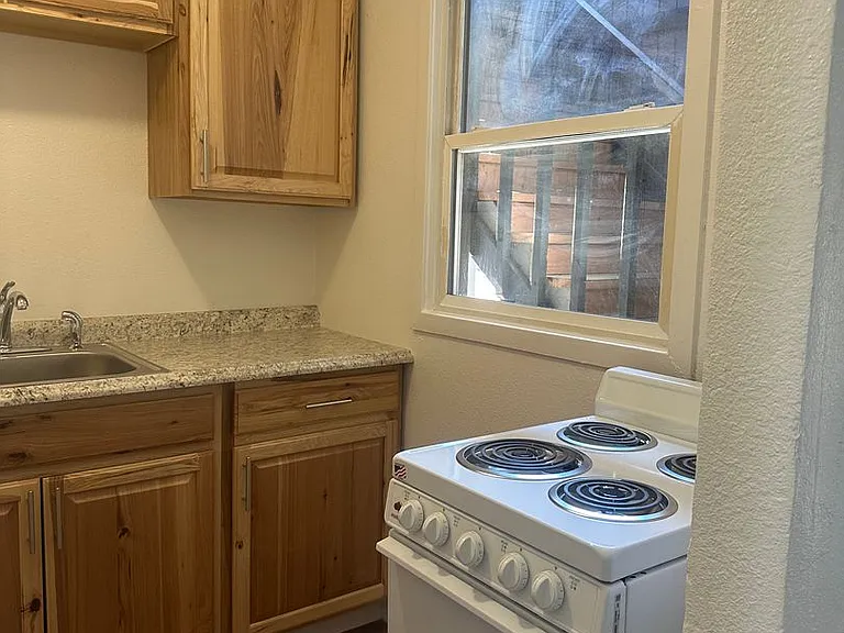 2623 E Boone Ave — Photo 3