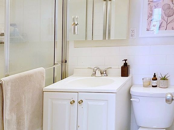5th image of 248 W 21st St #3A