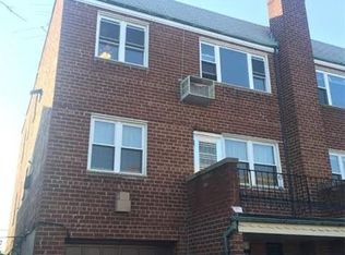 9165 71st Rd, Forest Hills, NY 11375