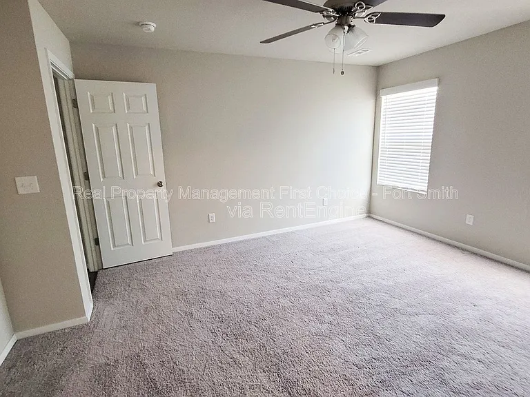 8218 Melody Ln — Photo 20