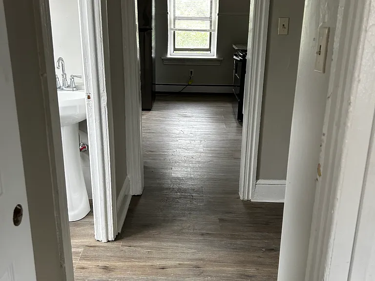 604 E High St #3 — Photo 3