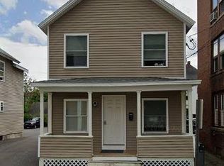 77 Meadowbrook Dr #1, Bristol, CT 06010