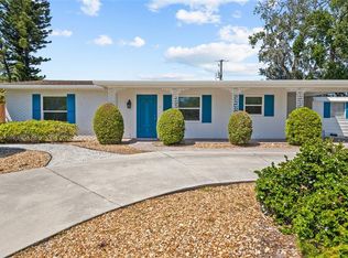 2411 Gulf Gate Dr, Sarasota, FL 34231