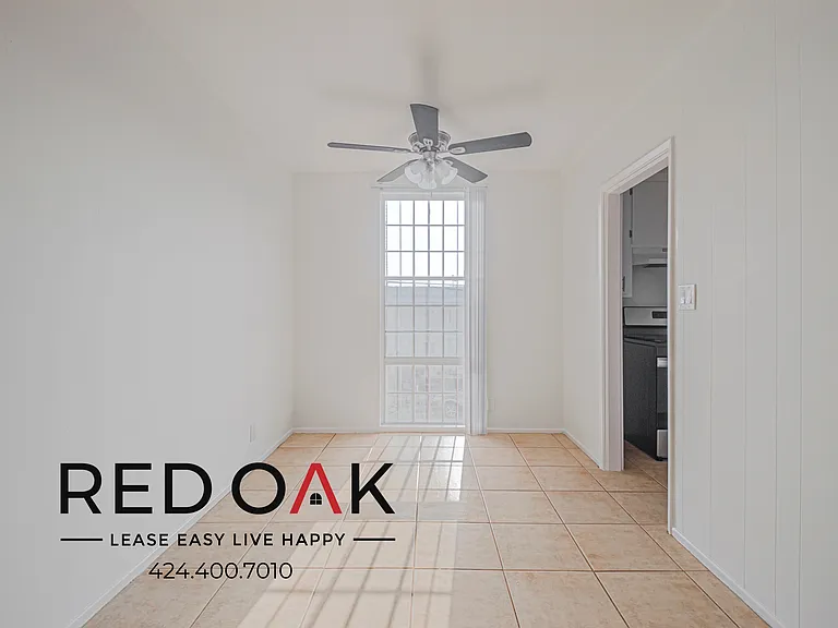 926 N Normandie Ave #6 — Photo 8