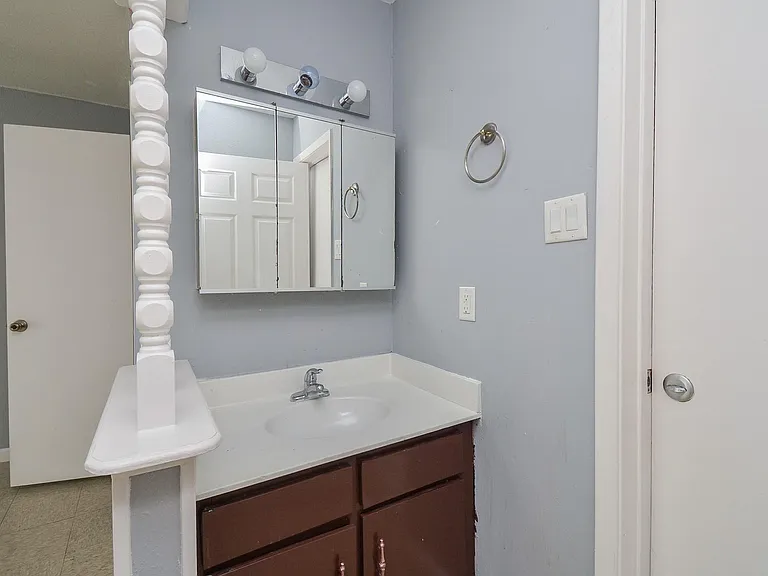 9009 Richmond Ave #411 — Photo 20