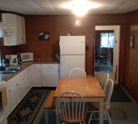 4th image of 218 Woods Hollow Rd