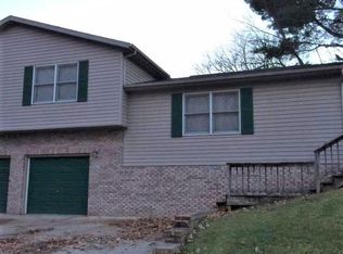 605 Pine Ln, Ellettsville, IN