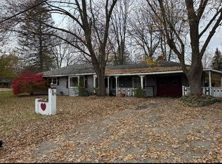 1260 Gilbert St, Flint, MI 48532