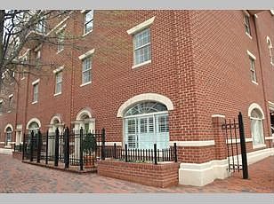 1st image of 2131 Jamieson Ave